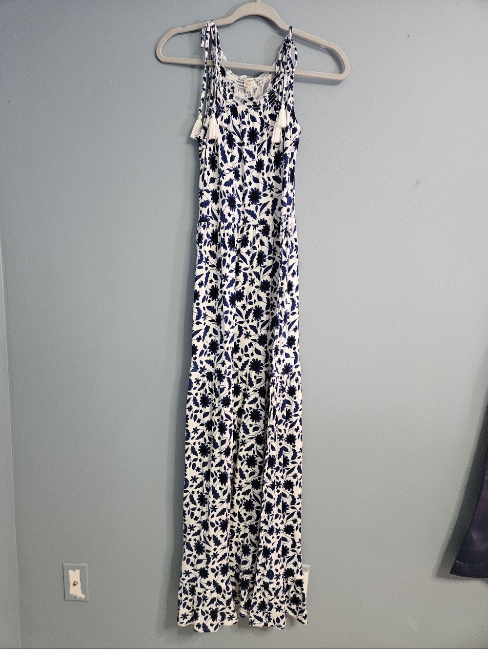 LOFT Beach Blue Floral Tiered Maxi Dress L Boho Tassel Smocked Summer Vacation